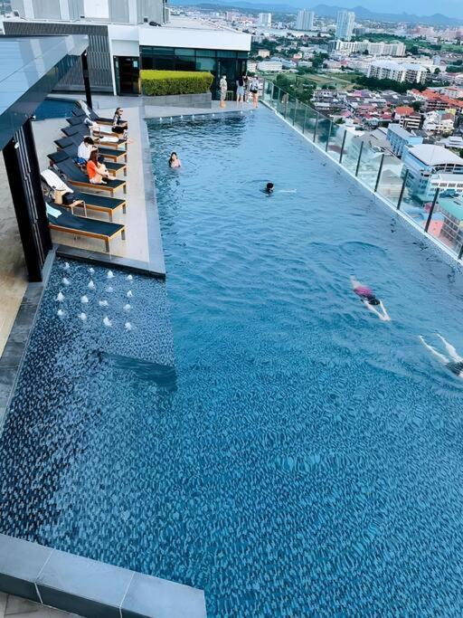 Sea View 2 Bed Room Condo @ Central Pattaya ภายนอก รูปภาพ